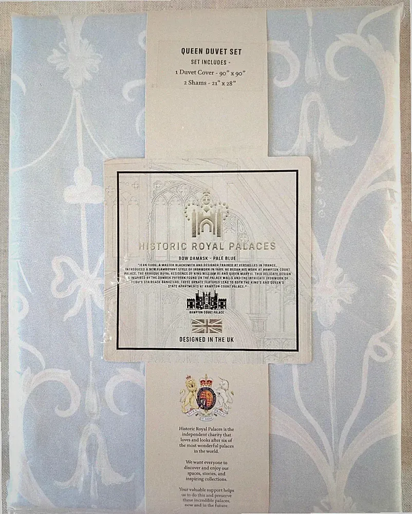 Historic Royal Palaces Bow Damask Duvet Set with Shams Queen Size Pale Blue