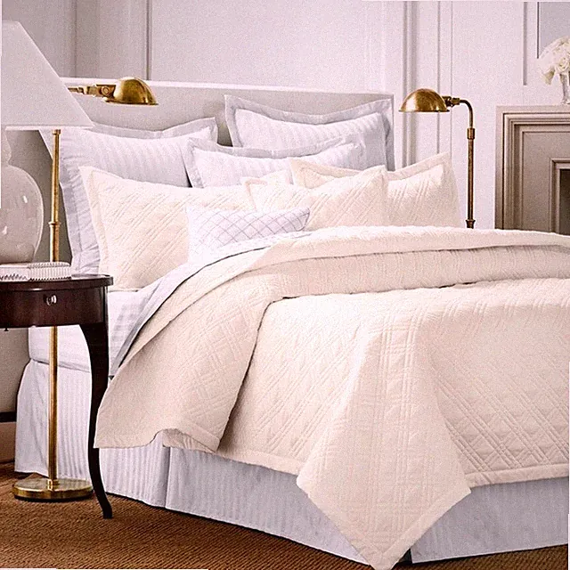 New CHAPS Home Damask Quilted Ivory Full/Queen Coverlet Set 3 Pc