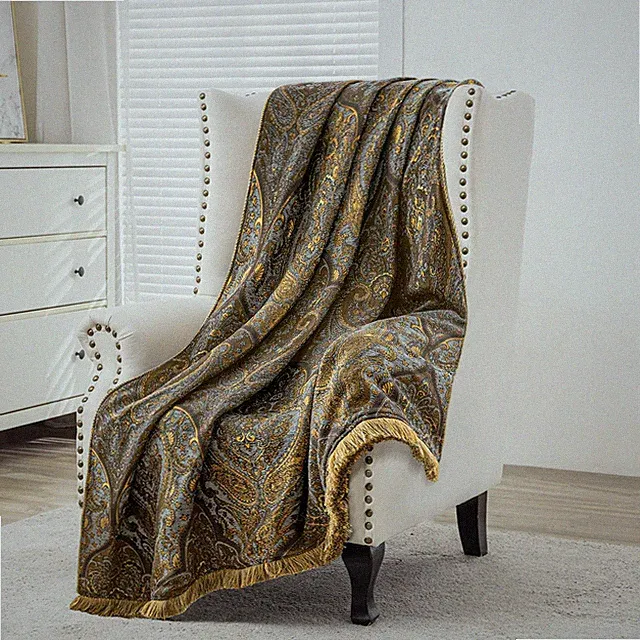 Vintage Jacquard Throw Blankets for Bed, Classic Antique Damask Throws with F...